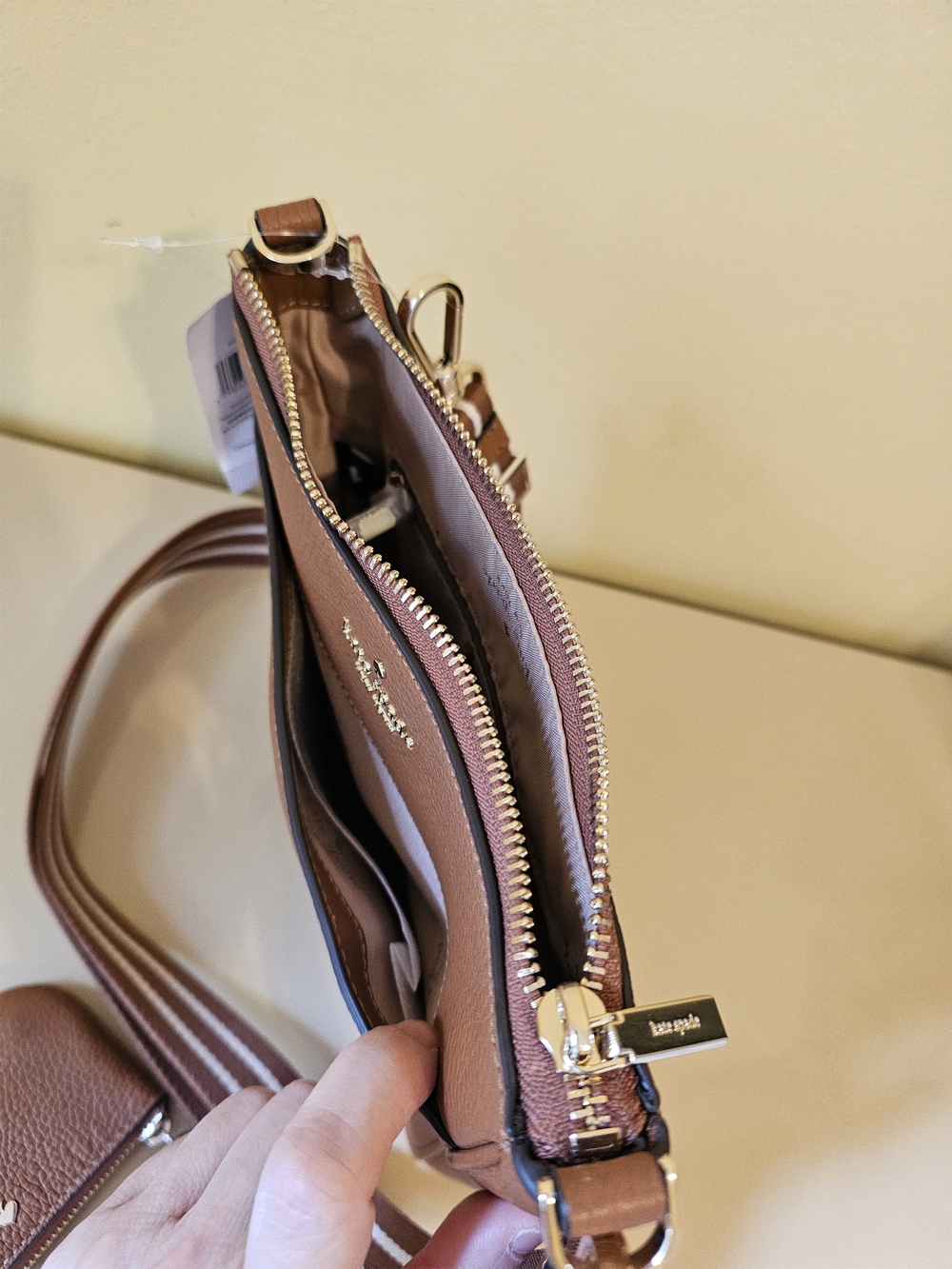 New with Tag Kate Spade New York Pebbled Leather Crossbody Bag with Coin Pouch - Picture 4 of 5